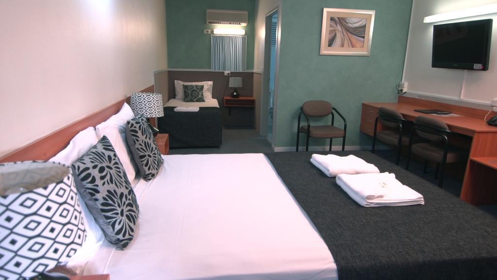 Hampton Villa Motel Rockhampton Eksteriør billede