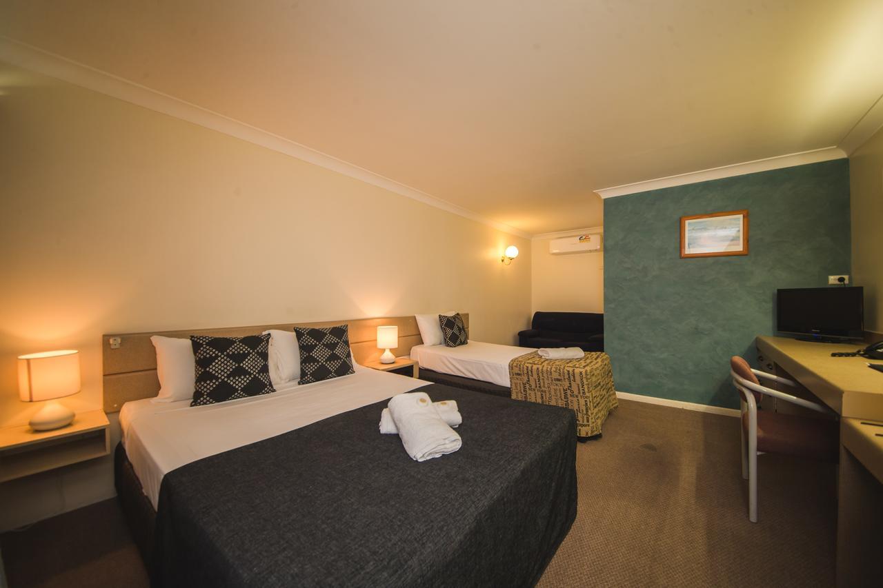 Hampton Villa Motel Rockhampton Eksteriør billede