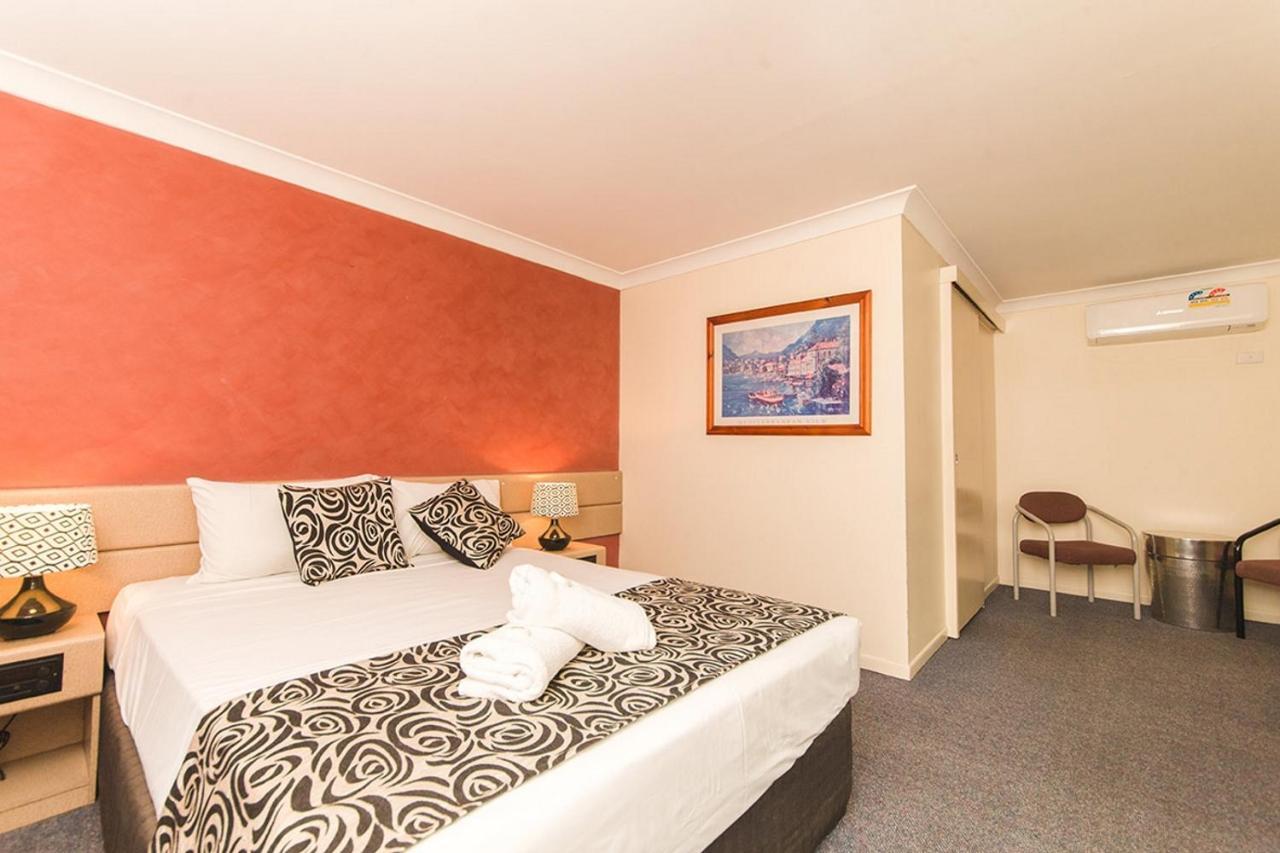 Hampton Villa Motel Rockhampton Eksteriør billede