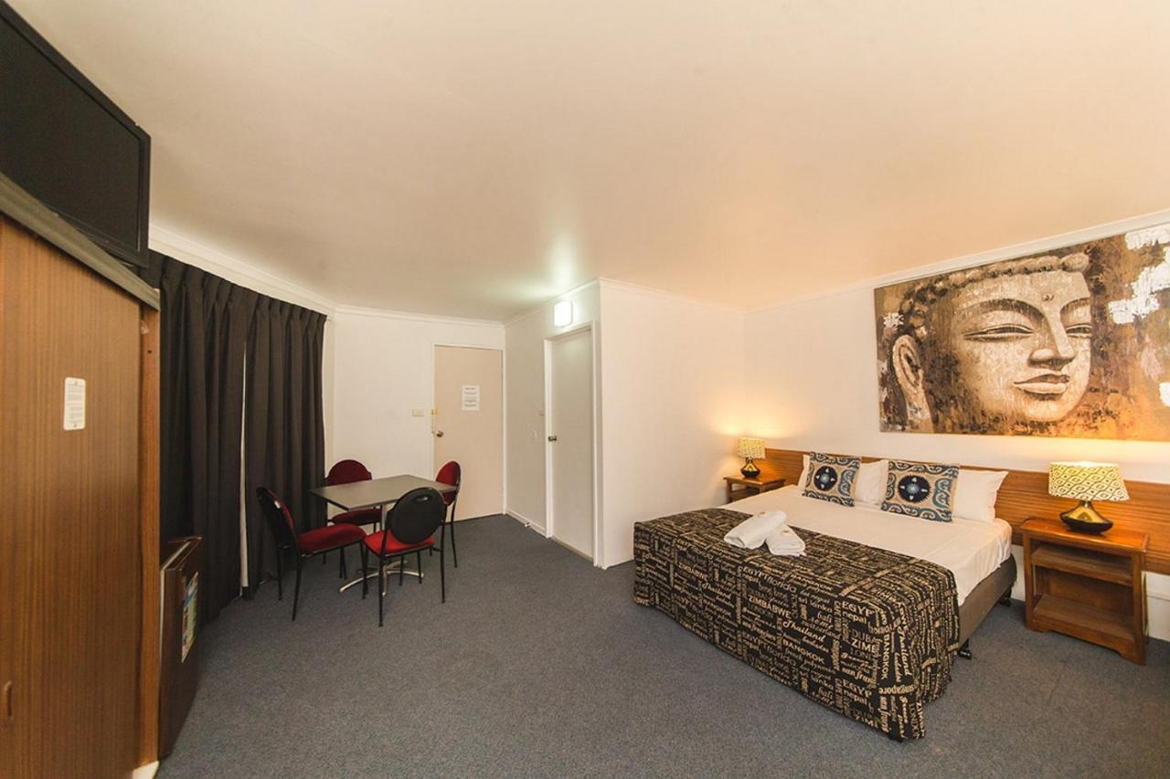Hampton Villa Motel Rockhampton Eksteriør billede